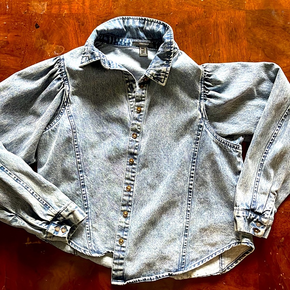 Light Denim Jacket with puff shoulders